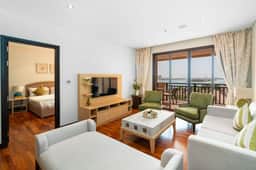 Royal Amwaj Palm Jumeirah I Palm & Ocean Views