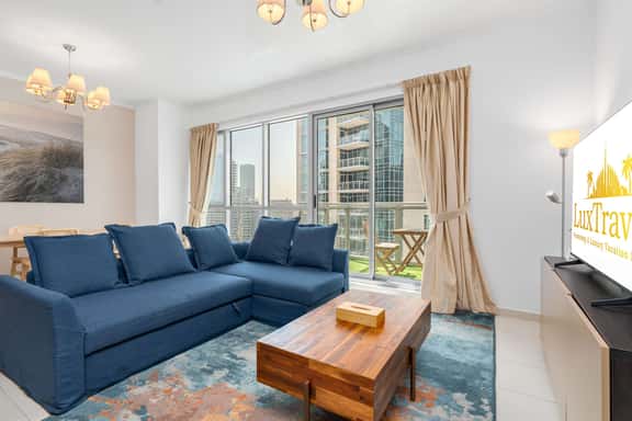 The Residences I Sky Line Views I Downtown - Image 1